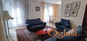 Kumodraž, stan sa prostranom T i garažom, odmah useljiv ..